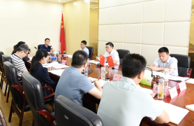杜云峰主持召开县政府第十次常务会议