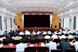 杜云峰主持召开县政府第六次常务会议