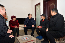 冯云波到马良镇走访慰问困难党员和困难群众